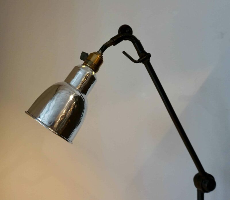 Lampe d’atelier à étau TOUS SENS